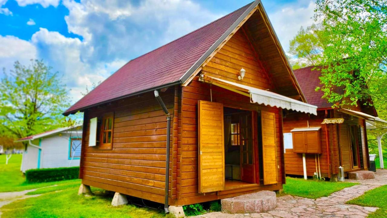 Готель Una Kamp Босанська Крупа Екстер'єр фото