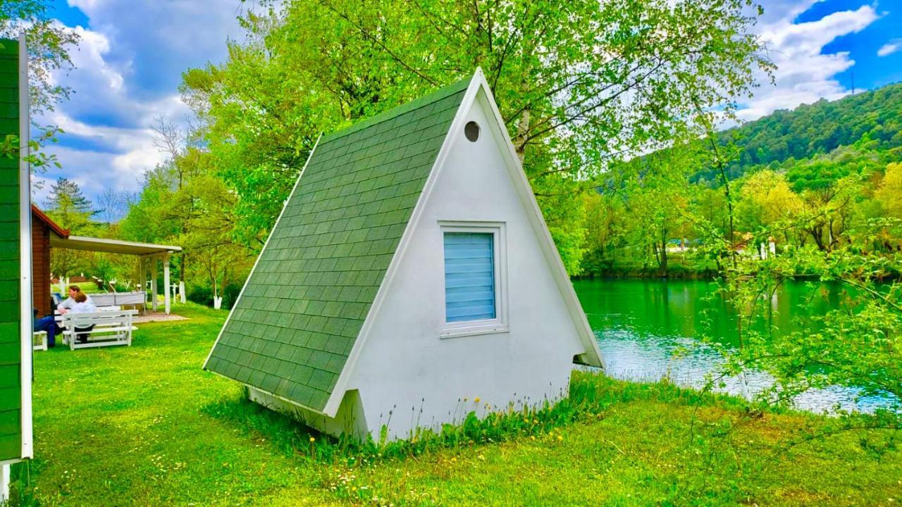 Готель Una Kamp Босанська Крупа Екстер'єр фото